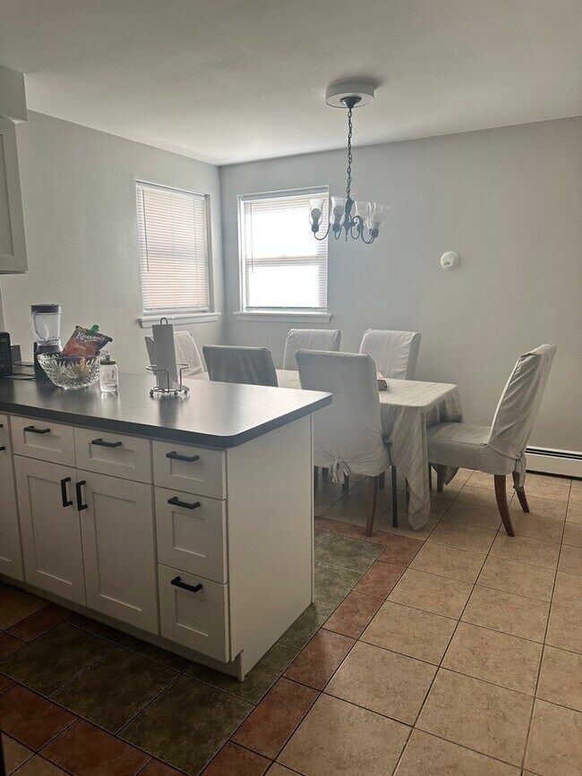 Foto del edificio - 6151 76th Ave