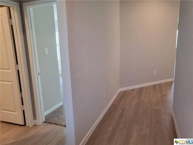 Building Photo - 2814 Calandra Lark