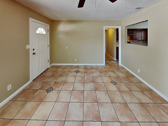Building Photo - 5608 Moret Dr E