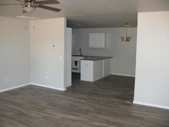 Foto del edificio - 11709 Surrey Hills Blvd, Yukon, OK 73099
