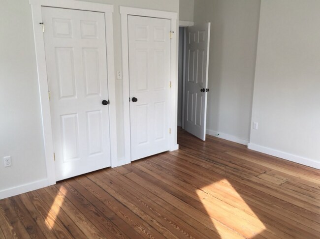 Photo - Lovely 5BD/2.5BA Twin in Downingtown Borough! House