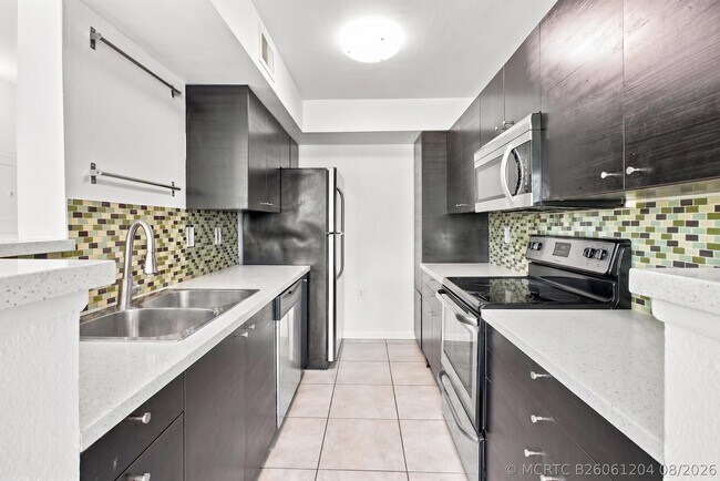 Foto del edificio - 10581 SW 155th Ct