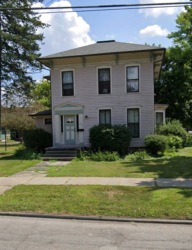 Primary Photo - 326 West Ave