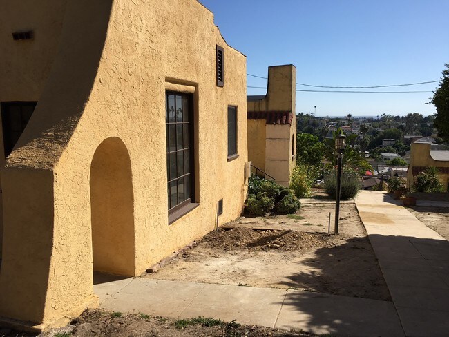 Foto del edificio - 1463 Scott Ave