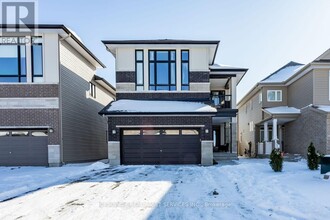 Building Photo - 771 Carnelian Cres