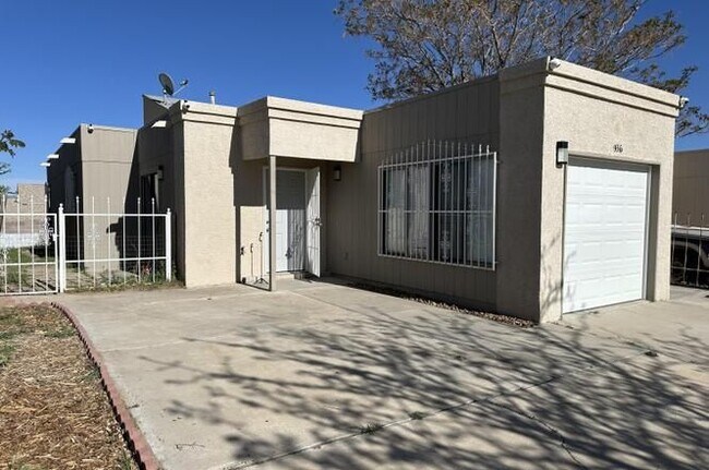 Foto del edificio - 936 W Sky St SW