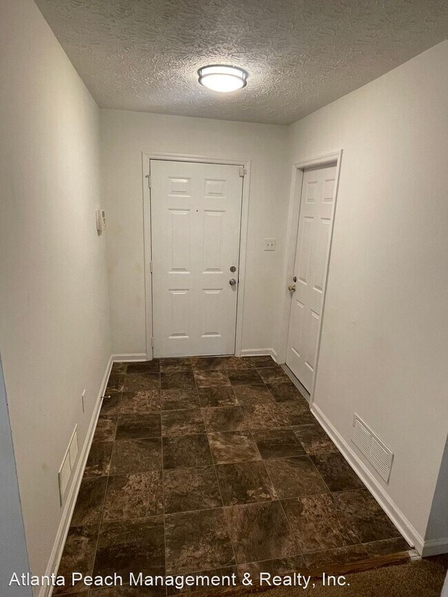 Building Photo - 3 br, 2.5 bath House - 700 Shore Drive