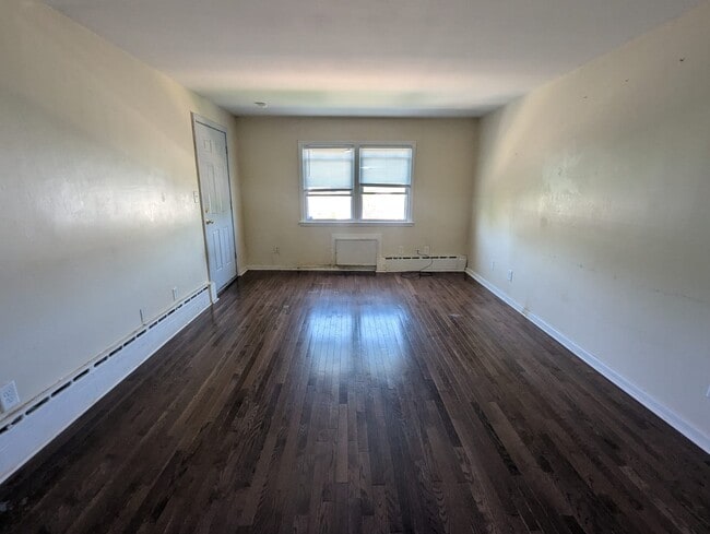 Building Photo - 641 Newhall St