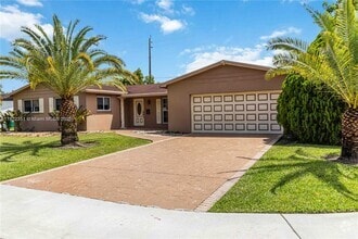 Building Photo - 10260 SW 108th St