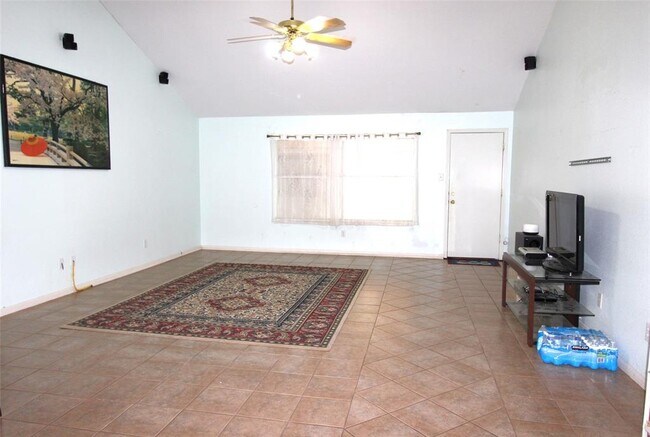Foto del edificio - 11022 Bradford Way Dr