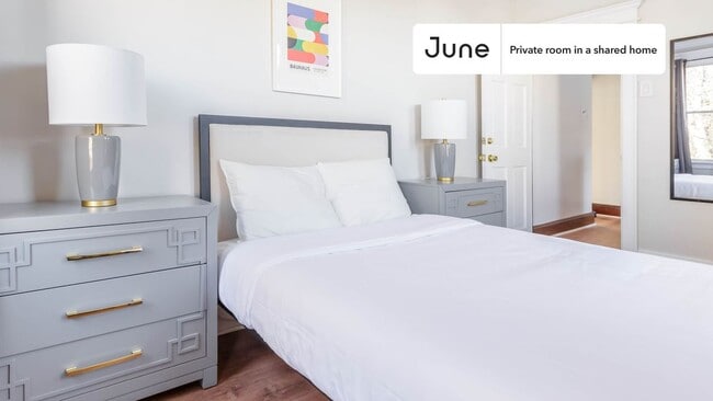 Foto del edificio - Room in Shared 4 bed/1 bath home