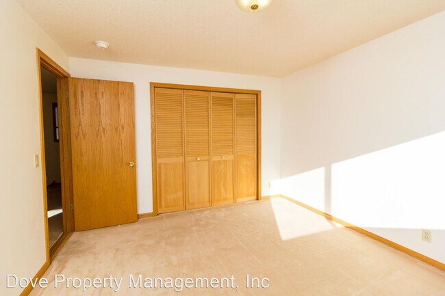 Building Photo - 4 br, 3.5 bath House - 13719 SE 36th Street