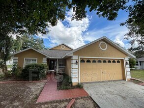 Building Photo - 130 Cedarpark Ln