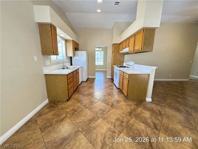 Foto del edificio - 7931 Stone Wall Dr