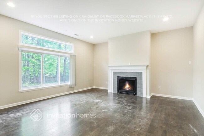 Foto del edificio - 2424 Steinbeck Ln