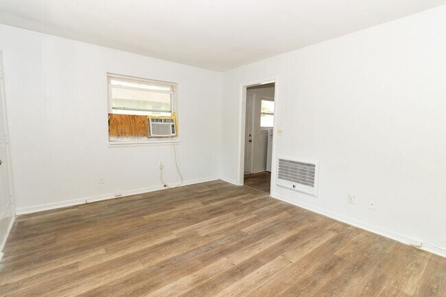 Foto del edificio - 4043 Fagan St