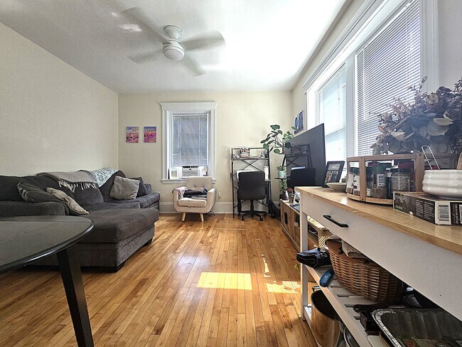 Foto del edificio - 164 Strathmore Rd