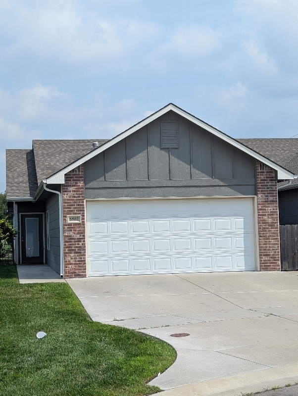 Building Photo - 5502 N Edwards Cir