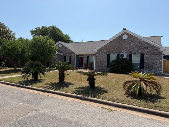 Foto del edificio - 5525 Swan Dr