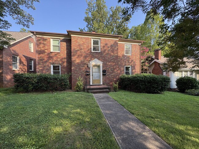 Foto del edificio - 1412 Kenilworth Ave
