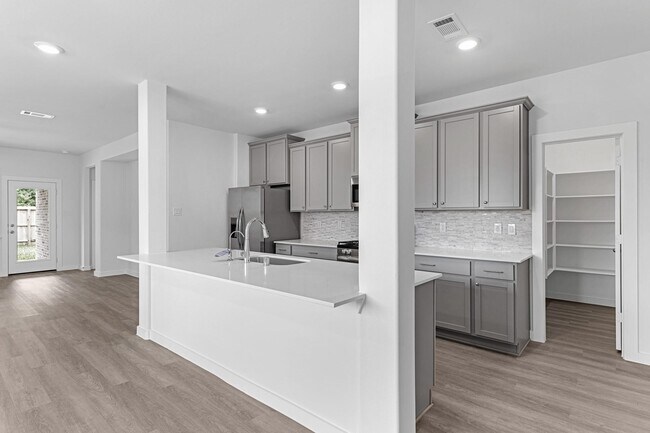 Foto del edificio - 21611 Alberta Frst Cir