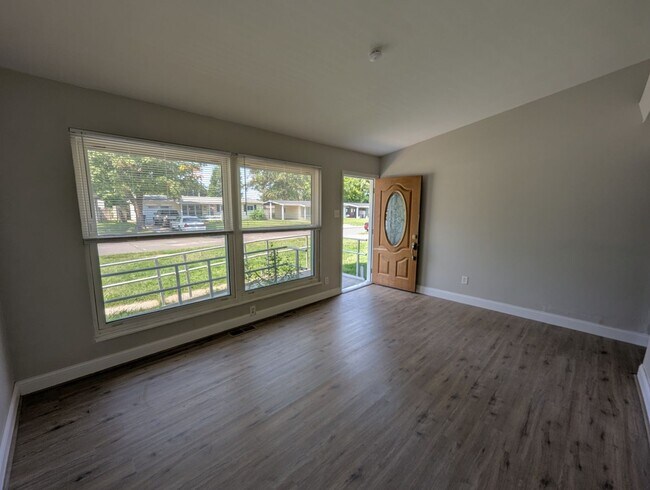 Foto del edificio - Sunlit Spaces in Florissant - Section 8 Fr...
