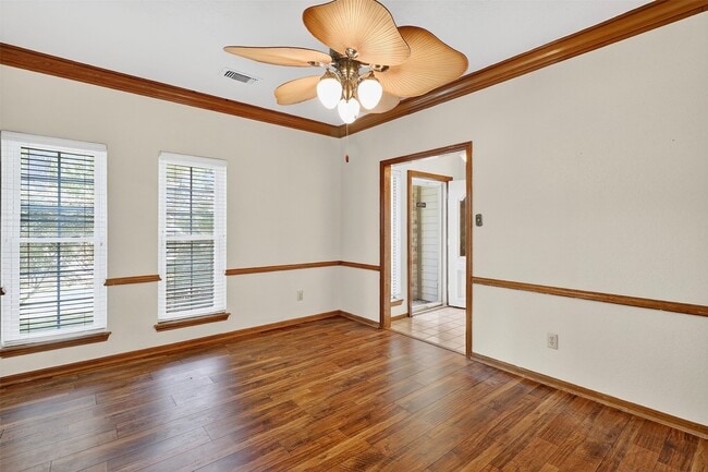 Building Photo - 18307 Forest Elms Dr