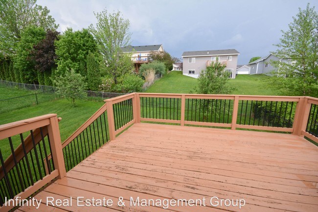 Foto del edificio - 4 br, 2 bath House - 5379 55th Ave NW