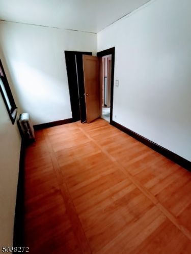 Foto del edificio - 583 Adams Ave
