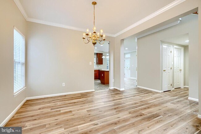 Foto del edificio - 7211 Lyndsey Way