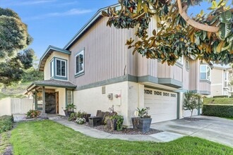 Building Photo - 8177 Mission Vista Dr