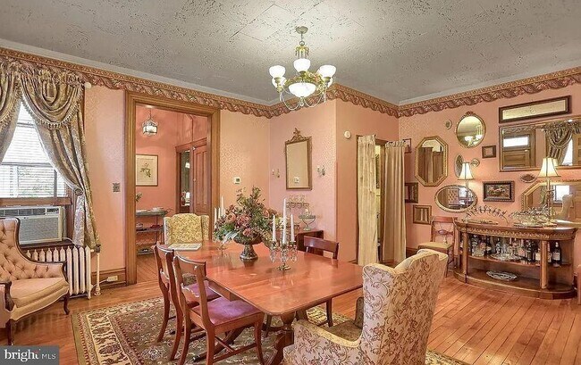 Foto del edificio - 426 W Market St