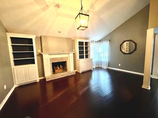 Foto del edificio - 3 Bedroom 2 Bath for Rent in Clinton