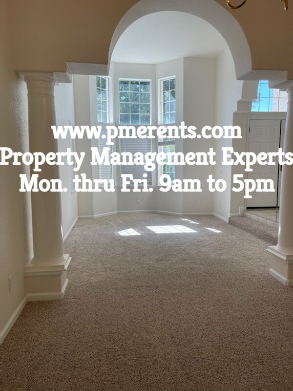 Foto del edificio - 3305 Shadowbrook Dr