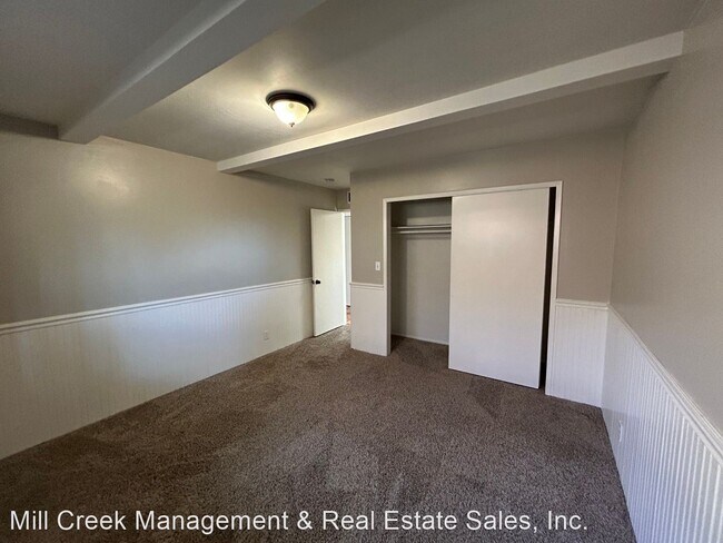 Building Photo - 3 br, 2 bath House - 523 W Howard