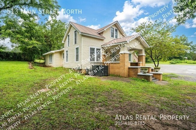 Building Photo - 513 Main St N