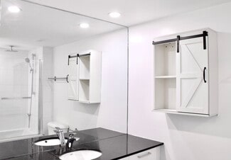 Building Photo - 3450 B Rue Drummond