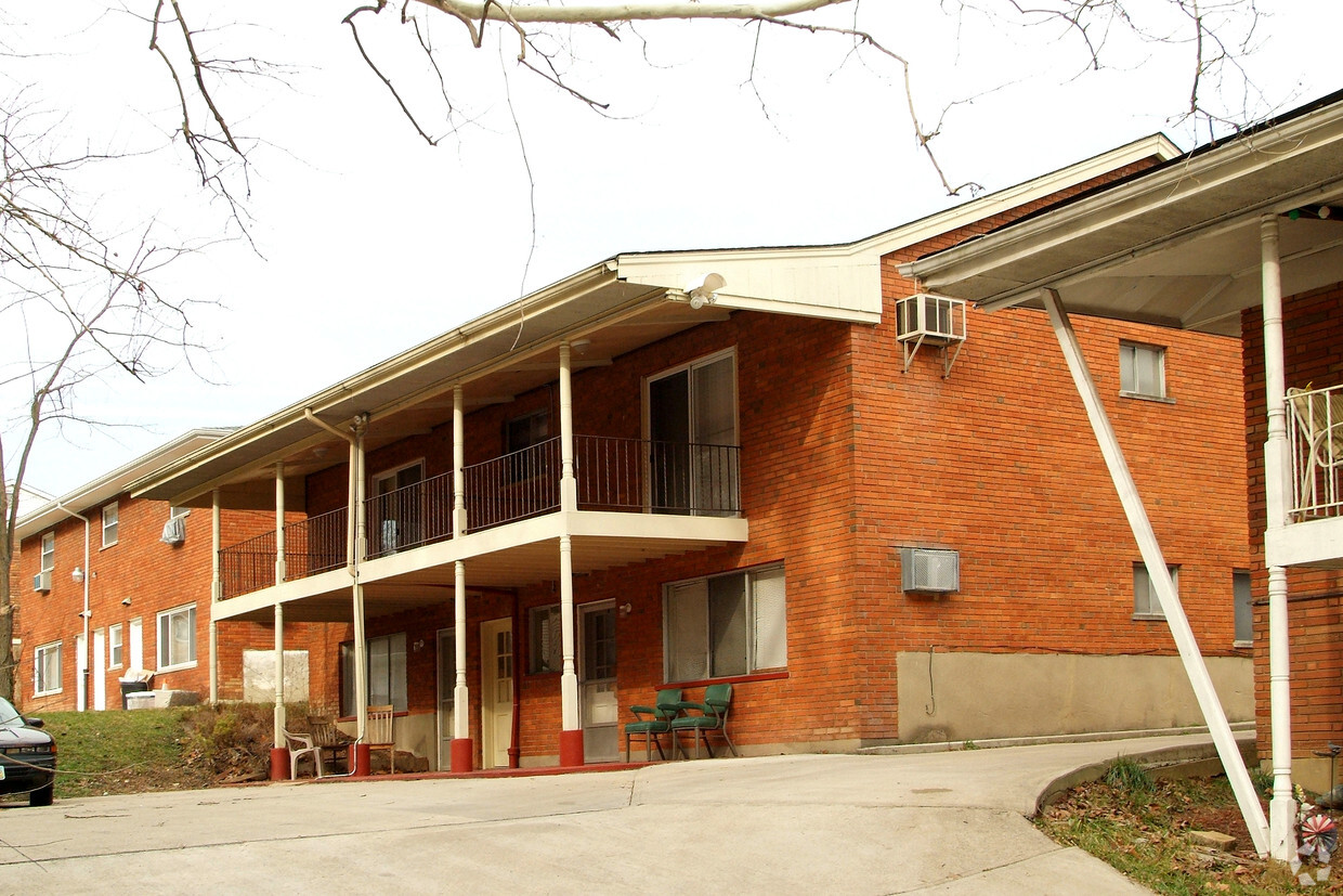 Foto del edificio - 2699 Lafeuille Ave