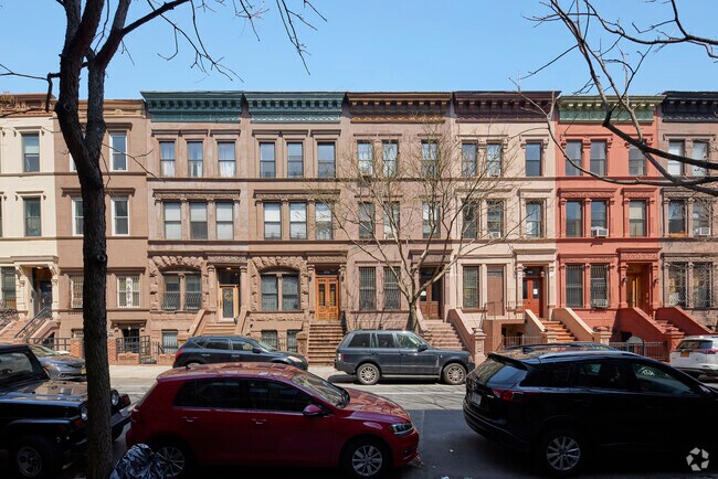 Building Photo - 151 W 120th St
