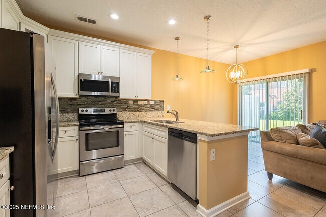 Foto del edificio - 9439 High Meadow Ln