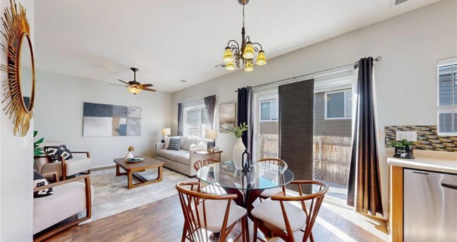 Foto del edificio - 6898 W Rockland Pl
