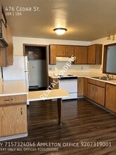 Building Photo - 476 Cedar St