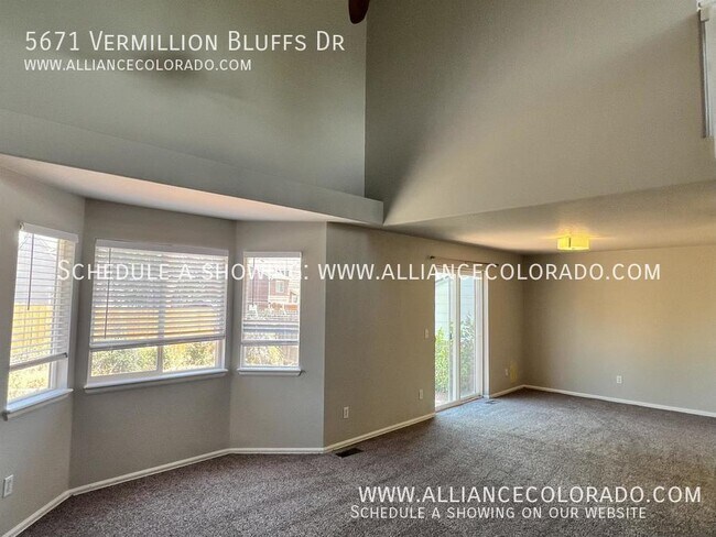 Building Photo - 5671 Vermillion Bluffs Dr