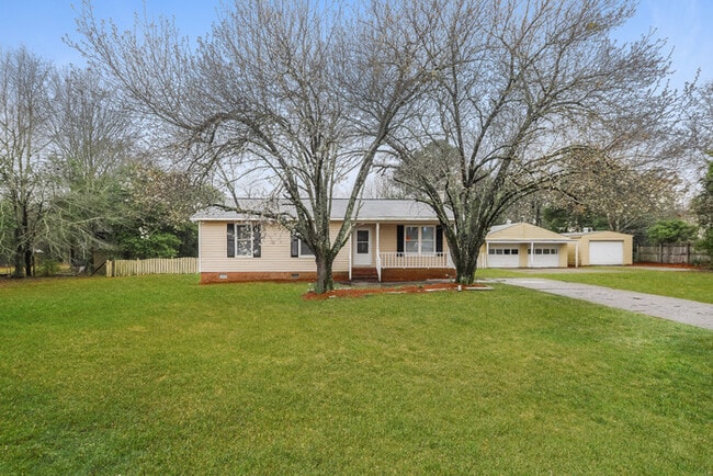 Building Photo - 346 Sprahler St