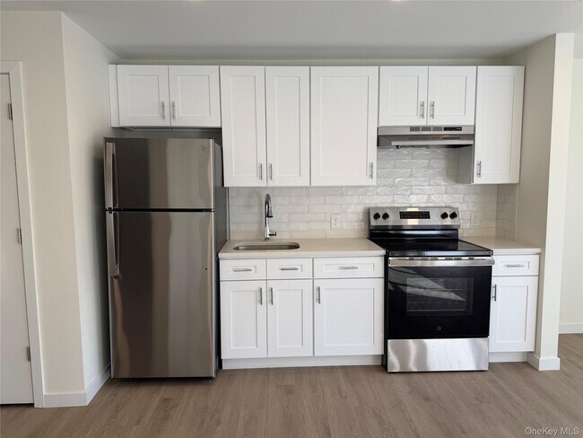 Foto del edificio - 5 Colonial Dr