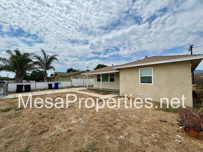 Foto del edificio - 14798 Ivy Ave