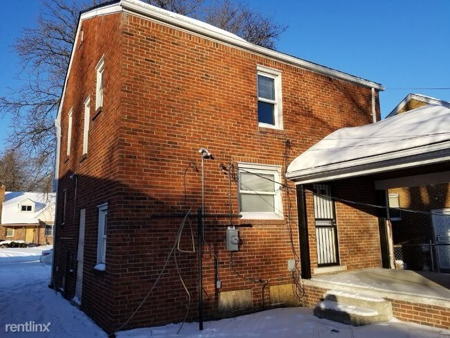 Building Photo - 13884 Collingham Dr