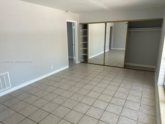 Foto del edificio - 1708 NE 20th Ave