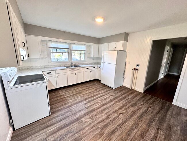 Foto del edificio - 1415 N Main St