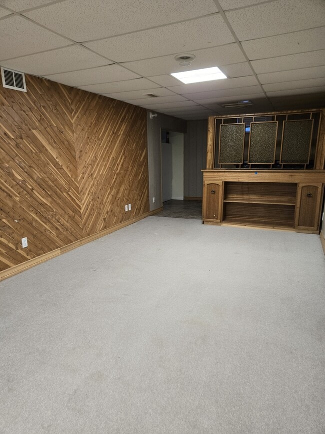 Building Photo - 232 Frontenac Dr